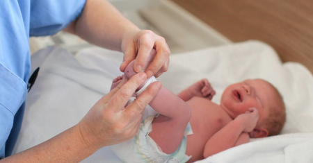 ujszulottkori_szures